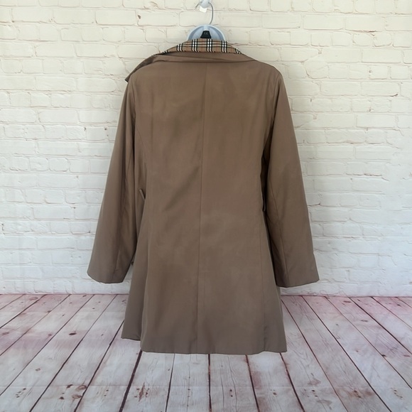 VTG BURBERRY OF LONDON nova check print coat size small tan - Picture 5 of 16